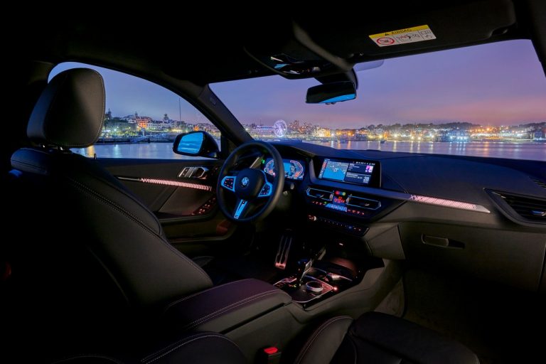 Bmw 220d M Sport e Bmw M235i xDrive 2020: immagini ufficiali