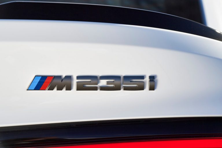 Bmw 220d M Sport e Bmw M235i xDrive 2020: immagini ufficiali