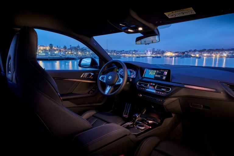 Bmw 220d M Sport e Bmw M235i xDrive 2020: immagini ufficiali