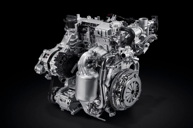 Motore 1.0 3 cilindri FireFly Mild Hybrid per Fiat 500 Hybrid e Panda Hybrid: immagini ufficiali