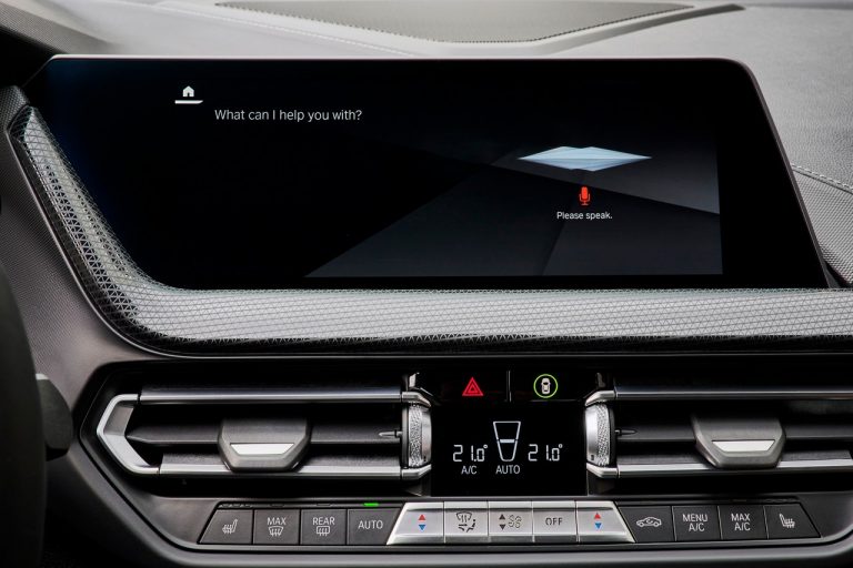 Bmw 220d M Sport e Bmw M235i xDrive 2020: immagini ufficiali