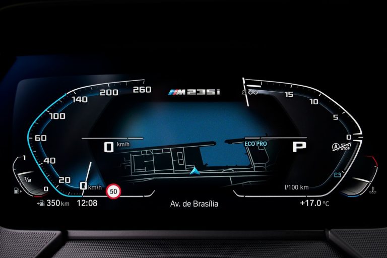 Bmw 220d M Sport e Bmw M235i xDrive 2020: immagini ufficiali