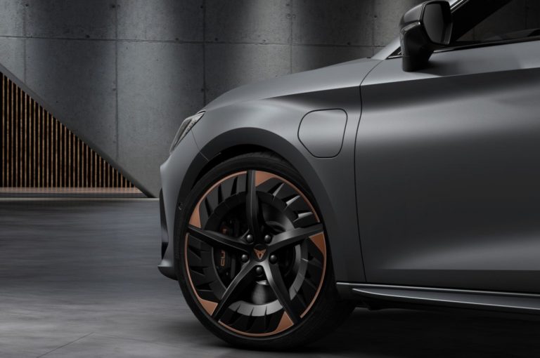 Cupra Leon 2020: immagini ufficiali
