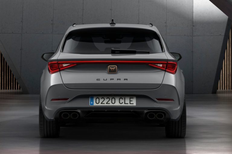 Cupra Leon Sportstourer 2020: immagini ufficiali
