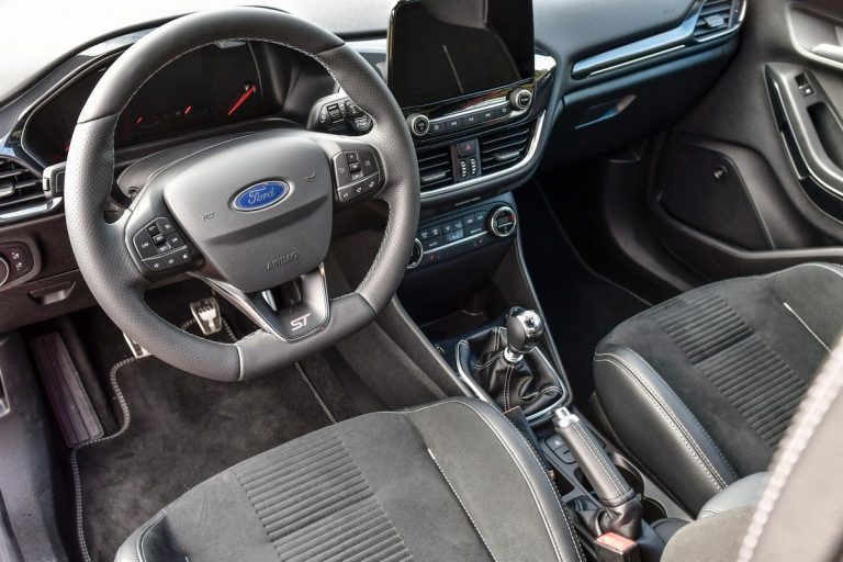 Ford Fiesta ST: la prova su strada e in pista