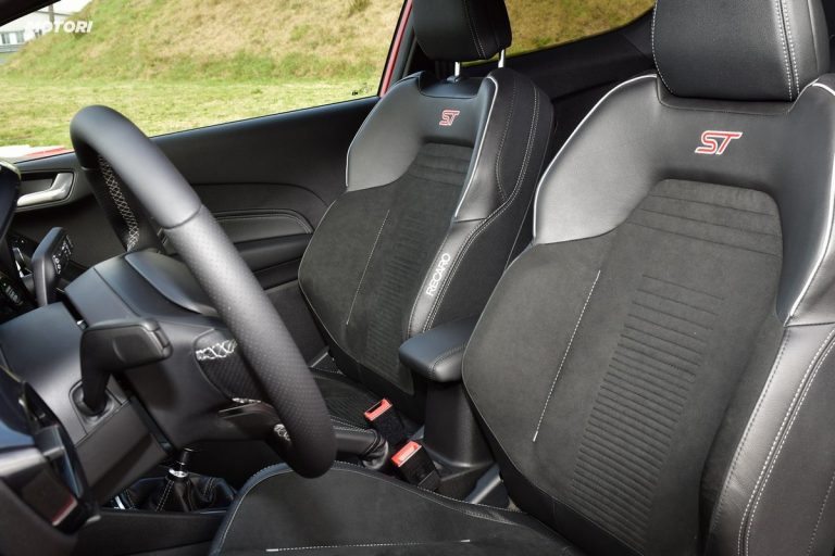 Ford Fiesta ST: la prova su strada e in pista