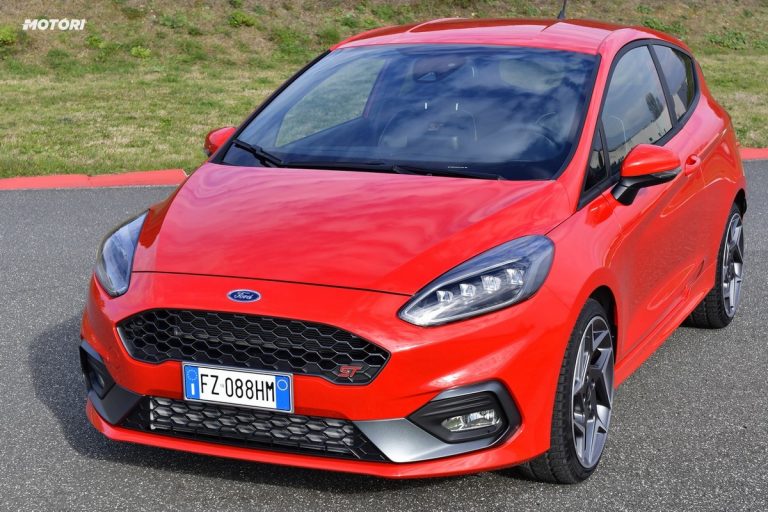 Ford Fiesta ST: la prova su strada e in pista