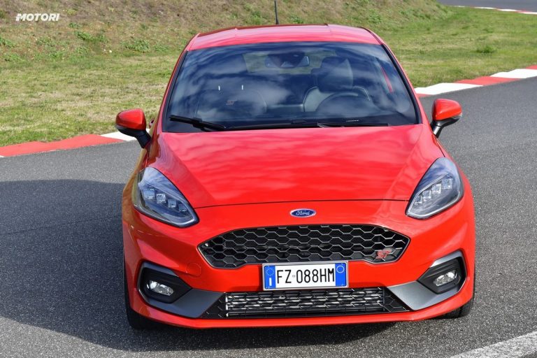Ford Fiesta ST: la prova su strada e in pista