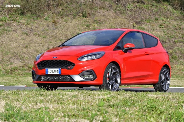 Ford Fiesta ST: la prova su strada e in pista