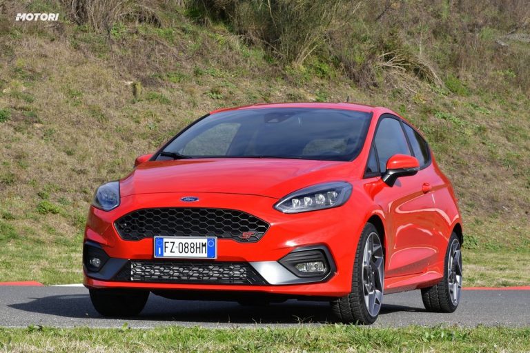 Ford Fiesta ST: la prova su strada e in pista