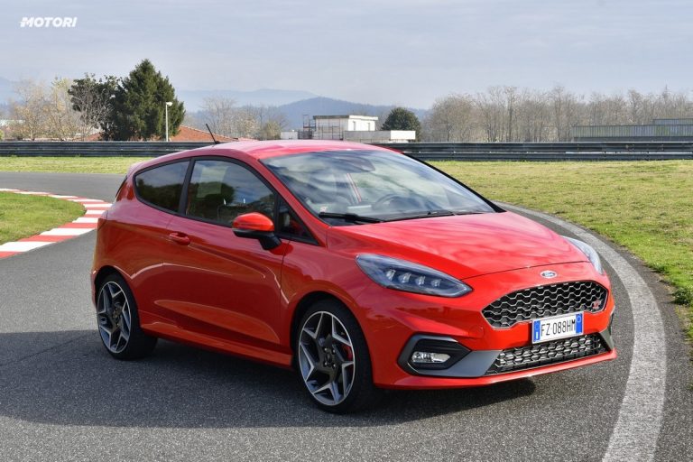 Ford Fiesta ST: la prova su strada e in pista