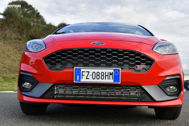 Ford Fiesta ST: la prova su strada e in pista