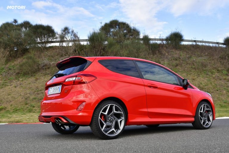 Ford Fiesta ST: la prova su strada e in pista