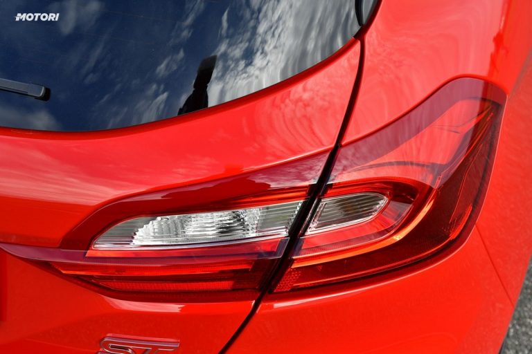 Ford Fiesta ST: la prova su strada e in pista