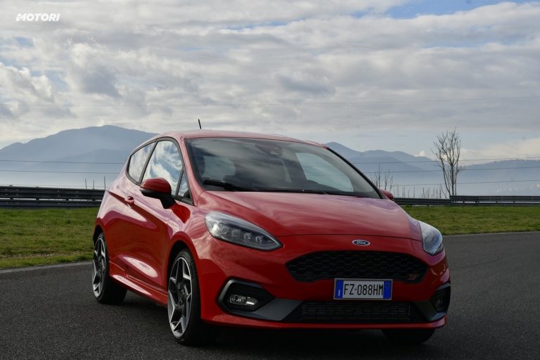 Ford Fiesta ST: la prova su strada e in pista