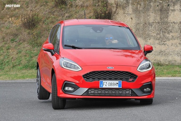 Ford Fiesta ST: la prova su strada e in pista