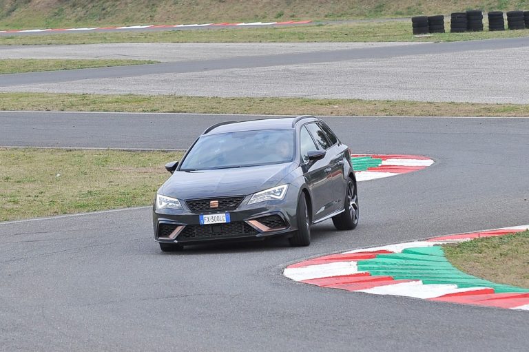 Leon Cupra R ST: la prova su strada