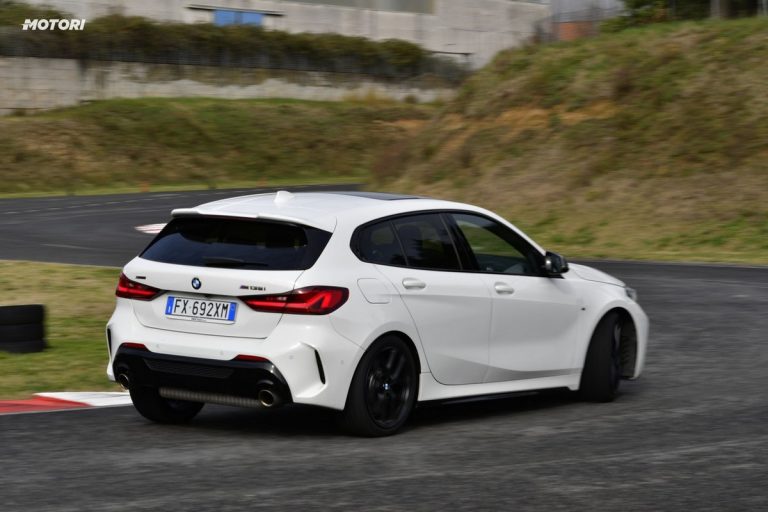 BMW M135i xDrive: la prova su strada e in pista