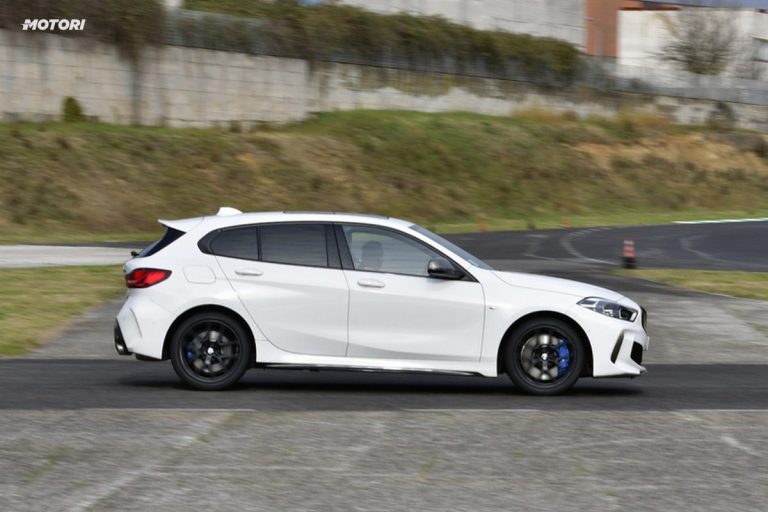 BMW M135i xDrive: la prova su strada e in pista