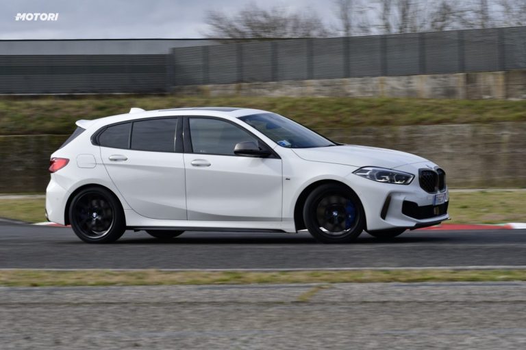 BMW M135i xDrive: la prova su strada e in pista