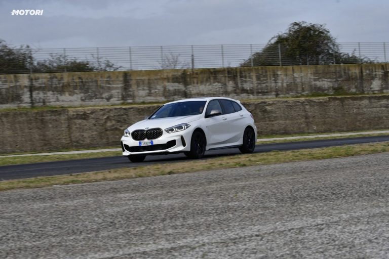 BMW M135i xDrive: la prova su strada e in pista