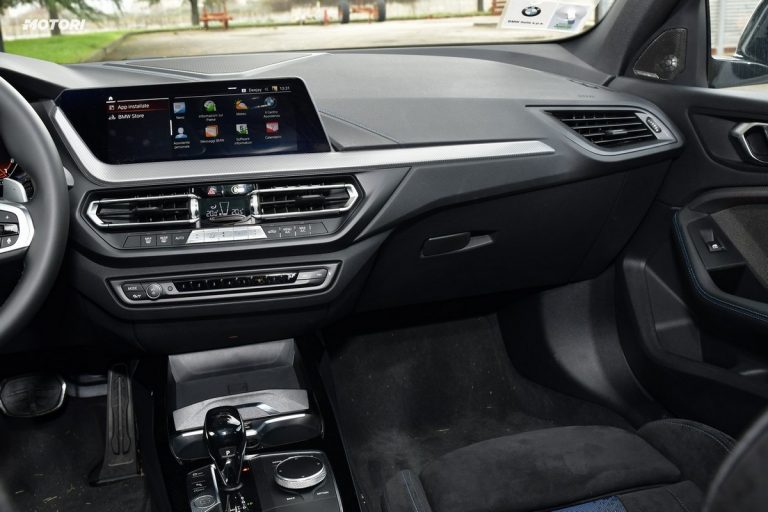 BMW M135i xDrive: la prova su strada e in pista