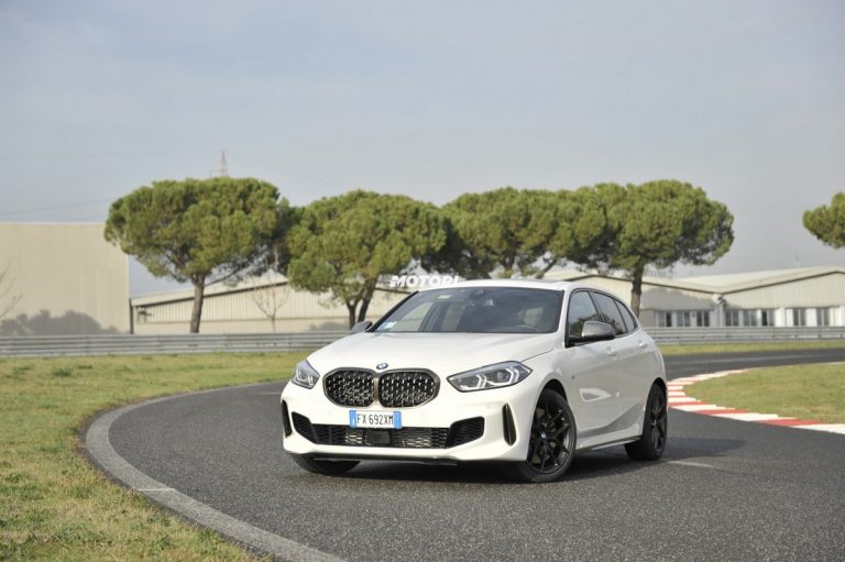 BMW M135i xDrive: la prova su strada e in pista