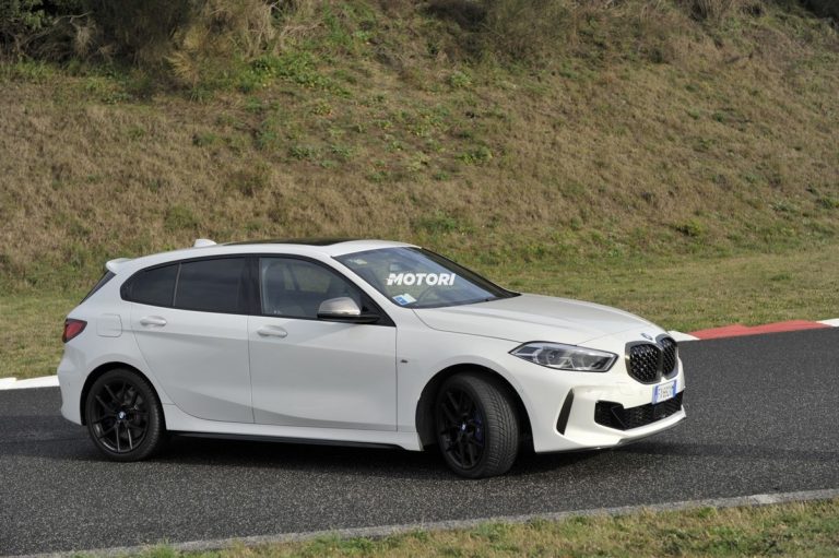 BMW M135i xDrive: la prova su strada e in pista