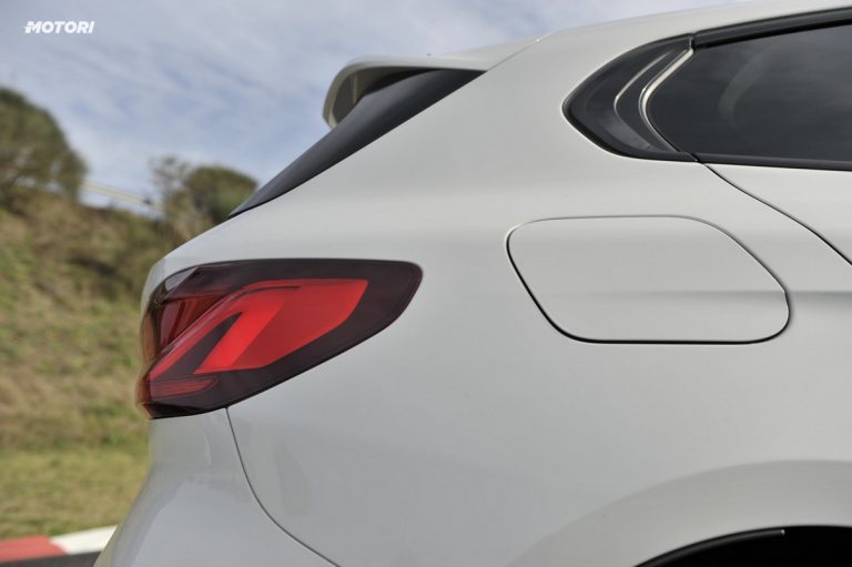 BMW M135i xDrive: la prova su strada e in pista