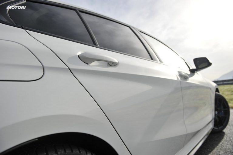 BMW M135i xDrive: la prova su strada e in pista