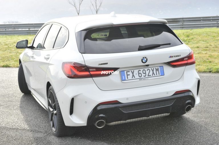 BMW M135i xDrive: la prova su strada e in pista
