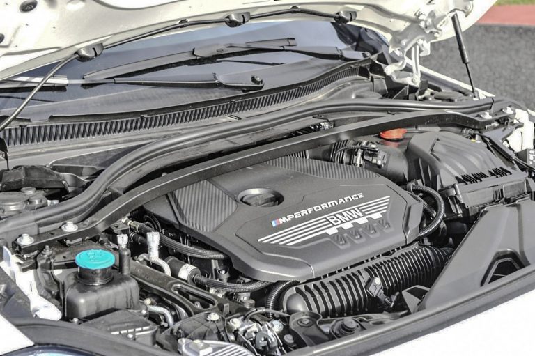 BMW M135i xDrive: la prova su strada e in pista