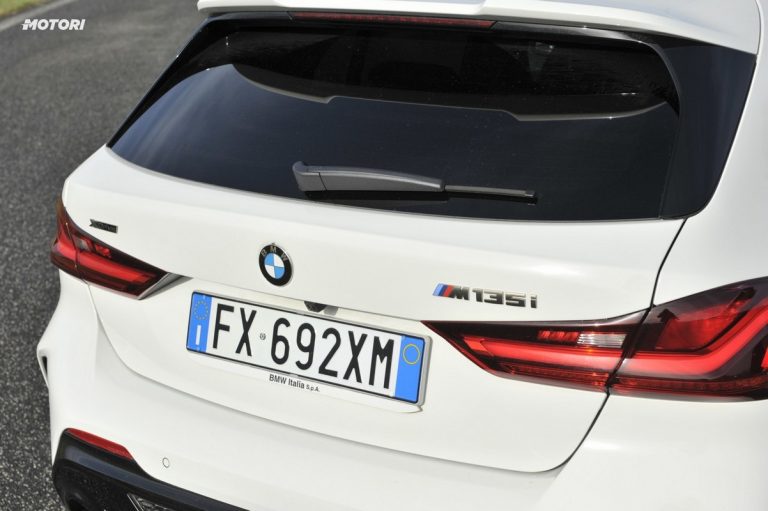 BMW M135i xDrive: la prova su strada e in pista