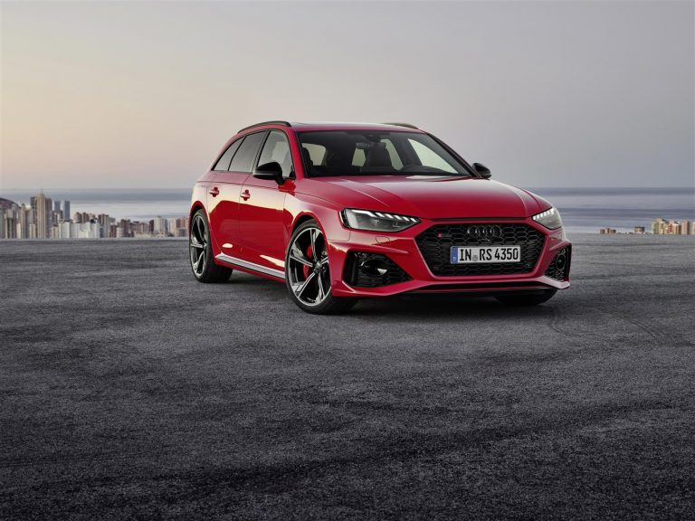Audi RS 4 Avant: nuove immagini ufficiali