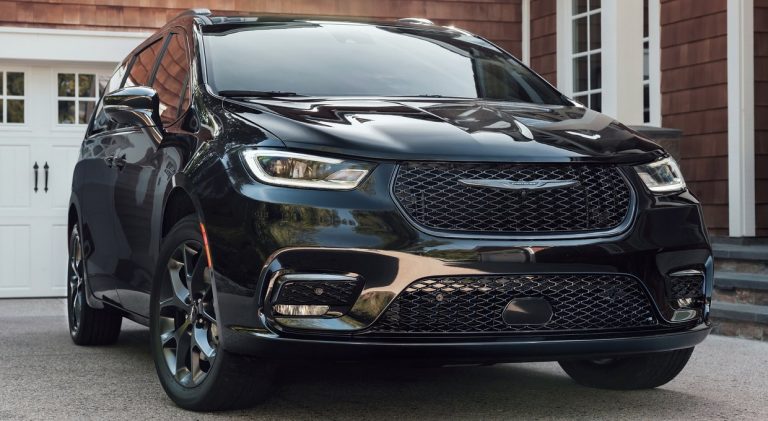 Chrysler Pacifica restyling 2020: immagini ufficiali