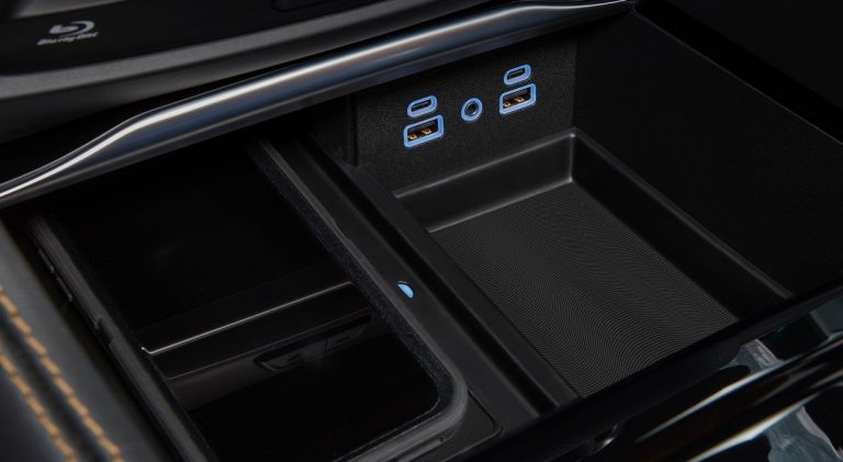 Chrysler Pacifica restyling 2020: immagini ufficiali
