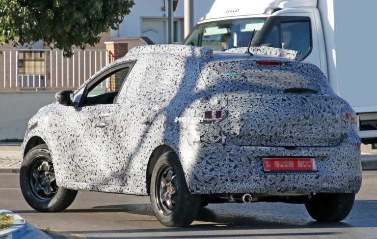 Dacia Sandero Stepway: foto spia della nuova generazione