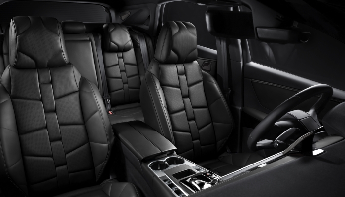 DS 7 Crossback Prestige: immagini ufficiali