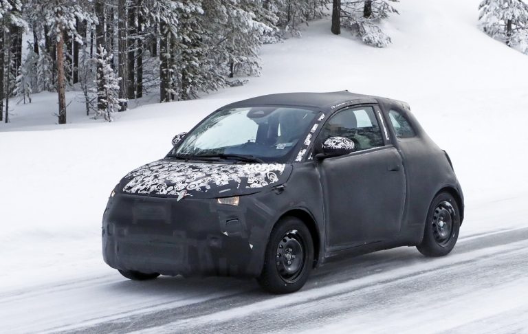 Fiat 500e: le foto spia del nuovo modello elettrico