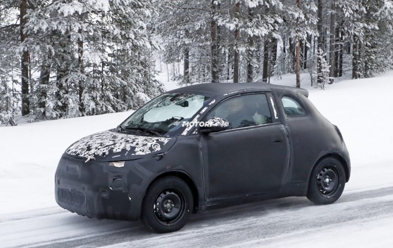 Fiat 500e: le foto spia del nuovo modello elettrico