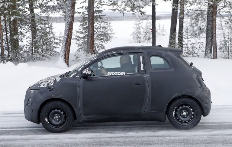 Fiat 500e: le foto spia del nuovo modello elettrico
