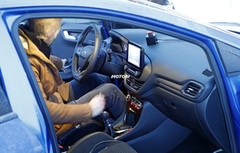 Ford Puma ST: le foto spia