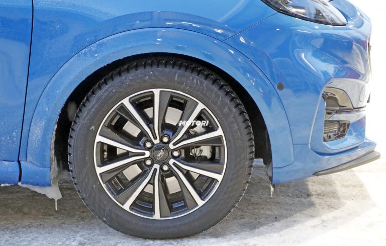 Ford Puma ST: le foto spia