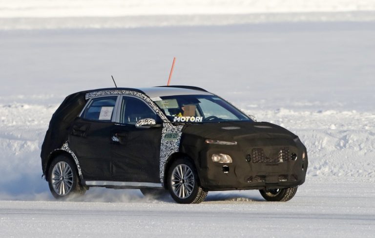 Hyundai Kona restyling: le foto spia