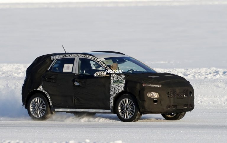 Hyundai Kona restyling: le foto spia