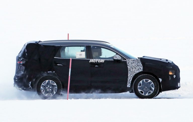 Hyundai Santa Fe restyling: le foto spia