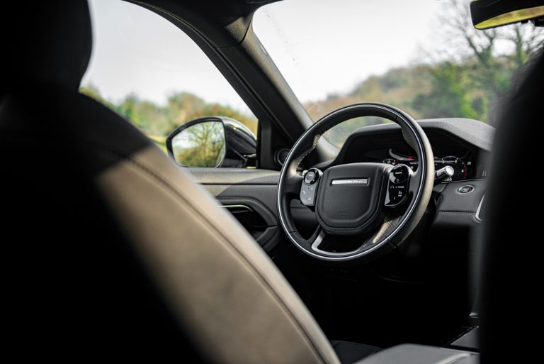 Range Rover Evoque D180 SE R Dynamic: la prova su strada