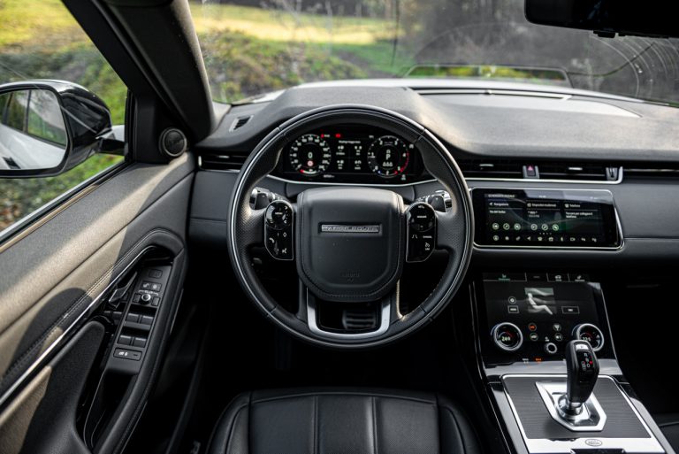Range Rover Evoque D180 SE R Dynamic: la prova su strada