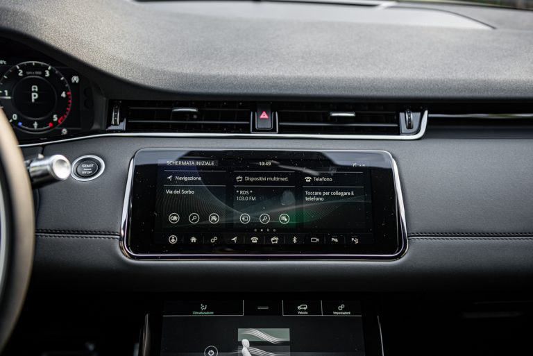 Range Rover Evoque D180 SE R Dynamic: la prova su strada