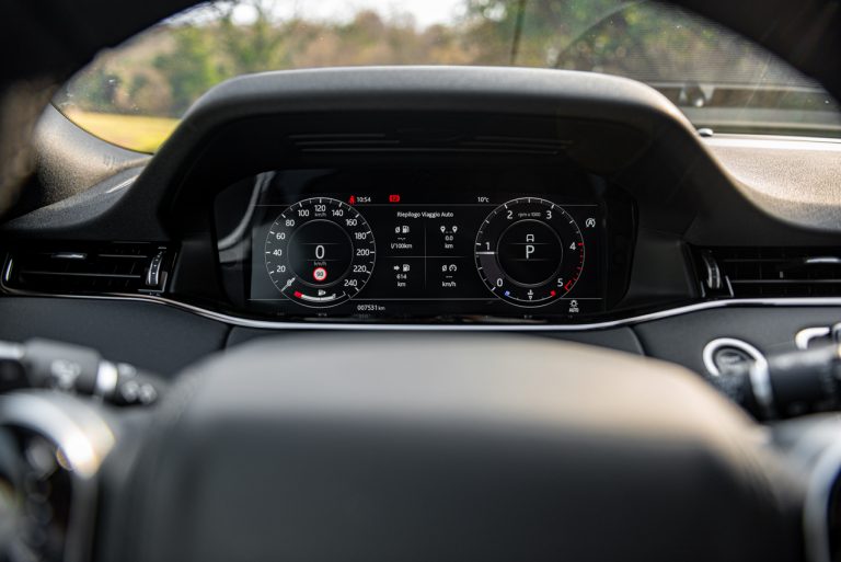 Range Rover Evoque D180 SE R Dynamic: la prova su strada
